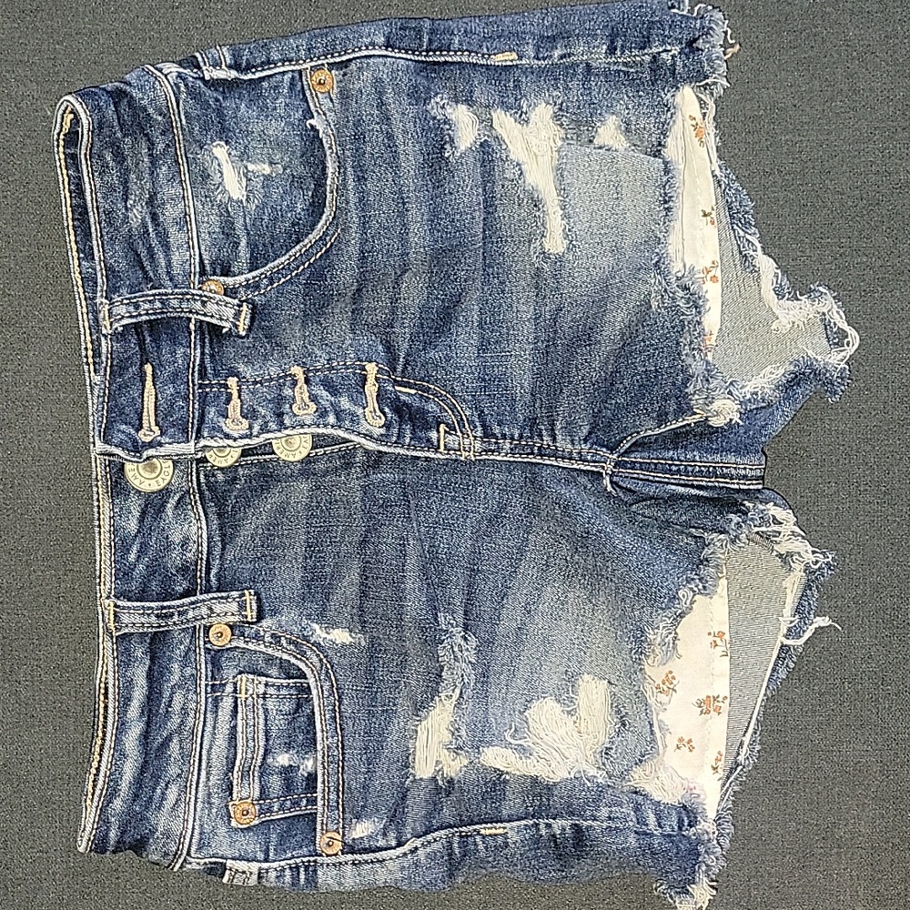 American Eagle Outfitters size 2, stretch shorty shorts